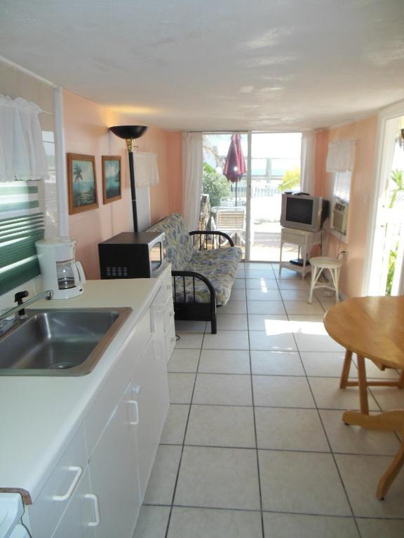 Bonefish Resort Motel Marathon Room photo