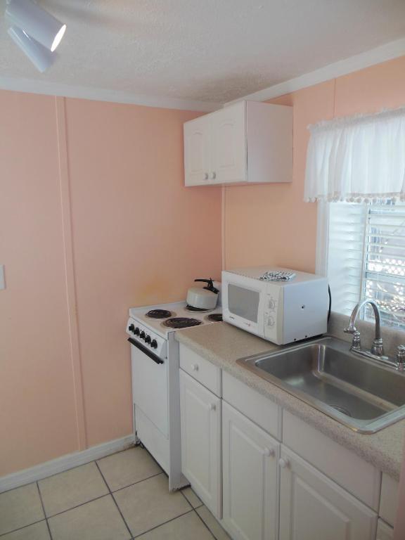 Bonefish Resort Motel Marathon Room photo